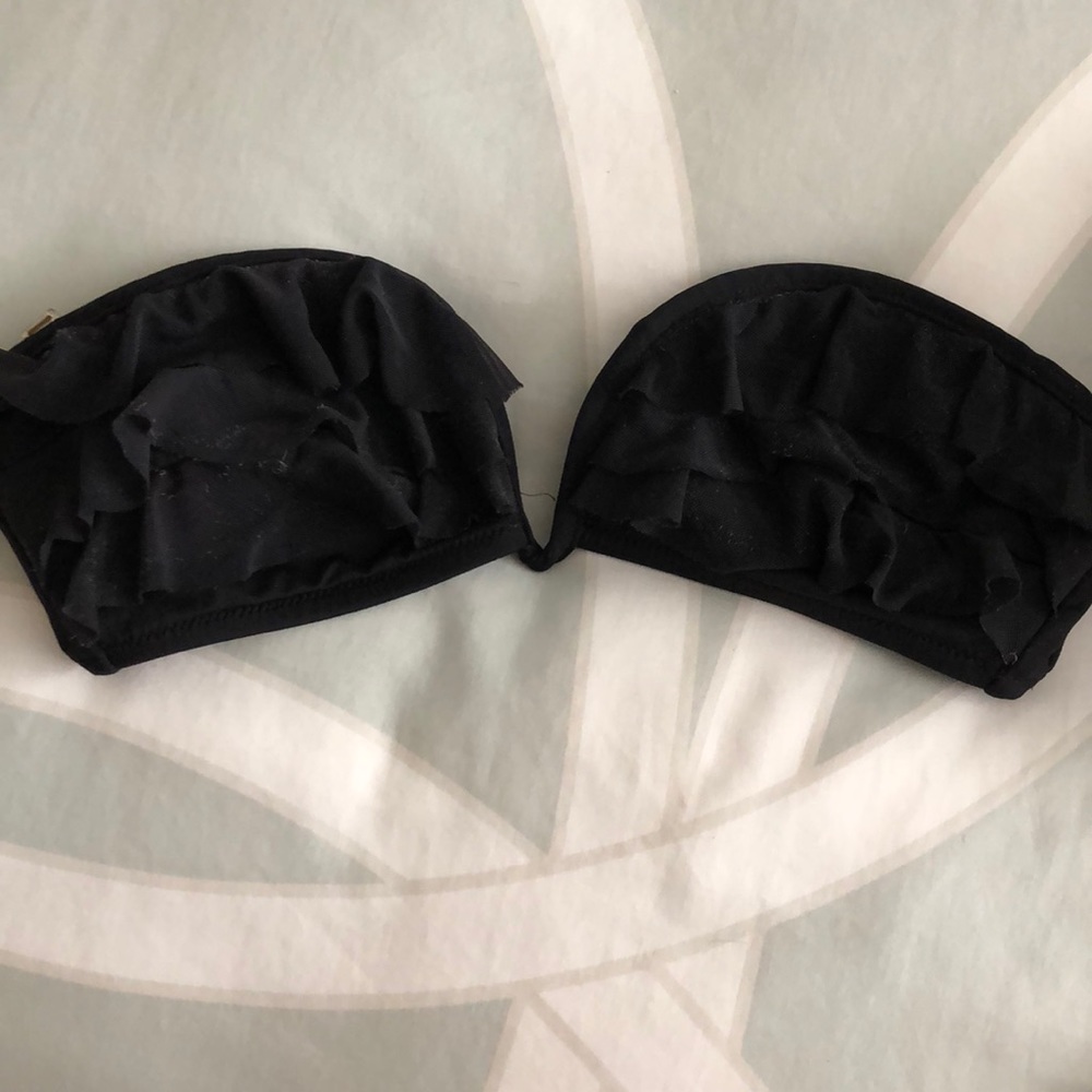 VICTORIAS SECRET BATHING SUIT Ruffles Top